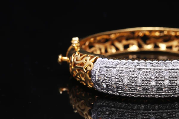 Armband, Bangle oude Thaise antieke stijl — Stockfoto