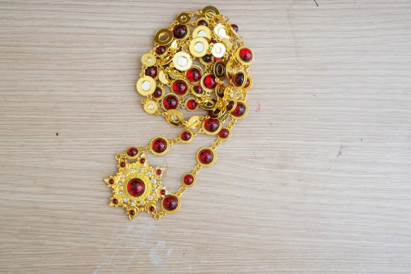 Accessori Stile Thailandese Oro Pietra Preziosa Rossa — Foto Stock