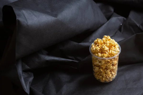 Popcorn Velkém Kbelíku — Stock fotografie