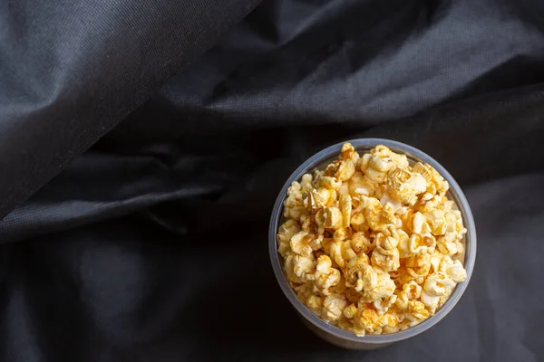 Popcorn Velkém Kbelíku — Stock fotografie