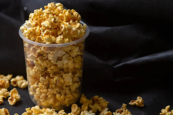 Popcorn Velkém Kbelíku — Stock fotografie