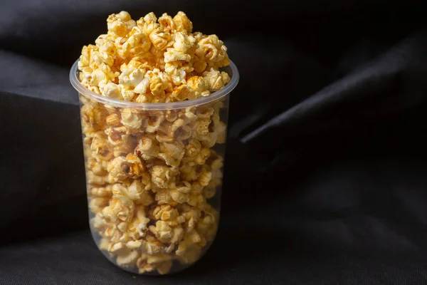 Popcorn Velkém Kbelíku — Stock fotografie