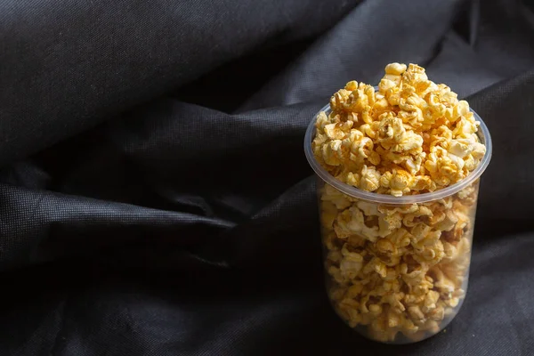 Popcorn Velkém Kbelíku — Stock fotografie