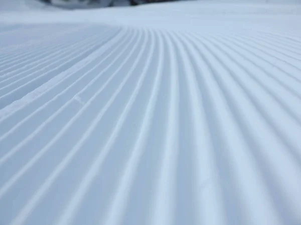 Schnee Aus Nächster Nähe Auf Der Skipiste Präparierte Ski Und — Stockfoto