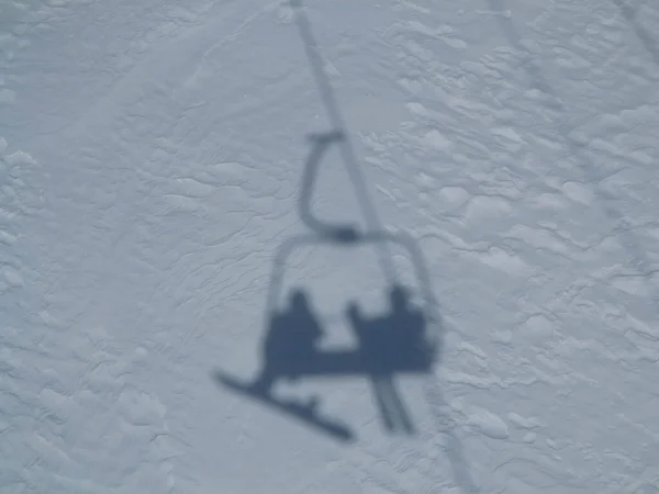 스노보드를 스키를 사람의 그림자 — 스톡 사진