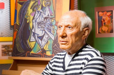 Bangkok, Tayland - 19 Aralık: Balmumu rakam Bangkok, Tayland için 19 Aralık 2015 tarihinde Madame Tussauds gelen ünlü Pablo Picasso
