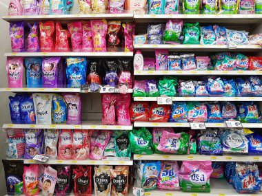 Chiang Rai, Tayland - 26 Kasım: çeşitli marka kumaş yumuşak