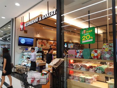 Bangkok, Tayland - 30 Kasım: S ve P Restoran açık mağaza ile 30 Kasım 2016 koridor Bangkok, Tayland.