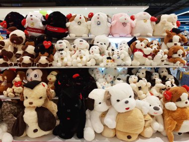 Chiang Rai, Tayland - 2 Şubat: mağaza iç görünüm ile oyuncak ayı dilimi Central Plaza 2 Şubat 2017 yılında Chiang rai, Tayland.