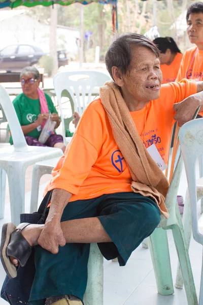Chiang Rai, Tayland - 19 Şubat: cüzzam 19 Şubat 2016 üzerinde Chiang rai, Tayland acı kimliği belirsiz eski Asyalı kadın. — Stok fotoğraf
