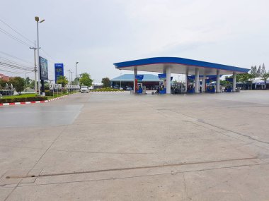 Chiang Rai, Tayland - 8 Mayıs: Lpg benzin istasyonu Chiang rai, Tayland 8 Mayıs 2017 üzerinde boş. Boşaltmak alt