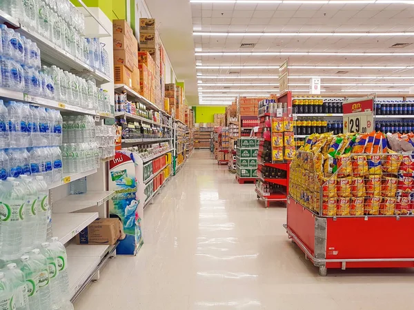 CHIANG RAI, THAILAND - MAY 16 : interior area with perspective view in Big C Supercenter on May 16, 2017 in Chiang rai, Thailand. — Stock Photo, Image