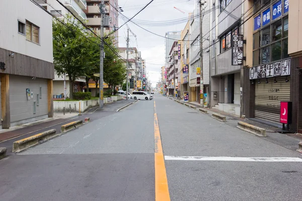 OSAKA, JAPAN - SEPTEMBER 17 : empty road in suburb of Osaka city on September 17, 2017 in Osaka, Japan. — Stock Photo, Image