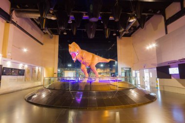 Kalasin, Tayland - 3 Mart: Siamotyrannus isanensis 3 Mart 2018 Kalasin, Tayland Sirindhorn dinozor Müzesi girişinde büyük modeli.