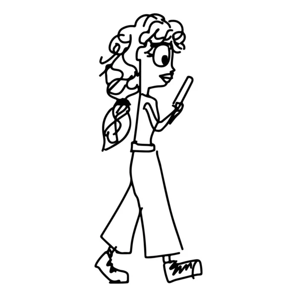 Žena pomocí smartphone při chůzi vektorové ilustrace skica čmáranice ručně kreslené s černými linkami izolované na bílém pozadí — Stockový vektor