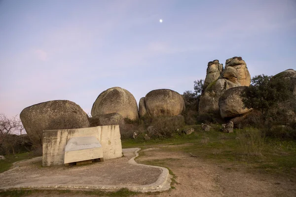 Barruecos doğal alanında günbatımı