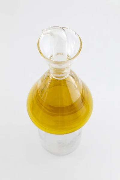 Lata Aceite Vidrio Con Aceite Virgen Extra Sobre Fondo Blanco — Foto de Stock