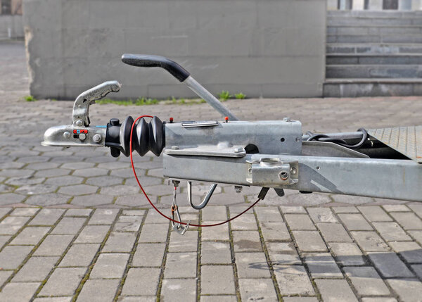 Фрагмент выдвижного и спина к спине тормозного механизма
