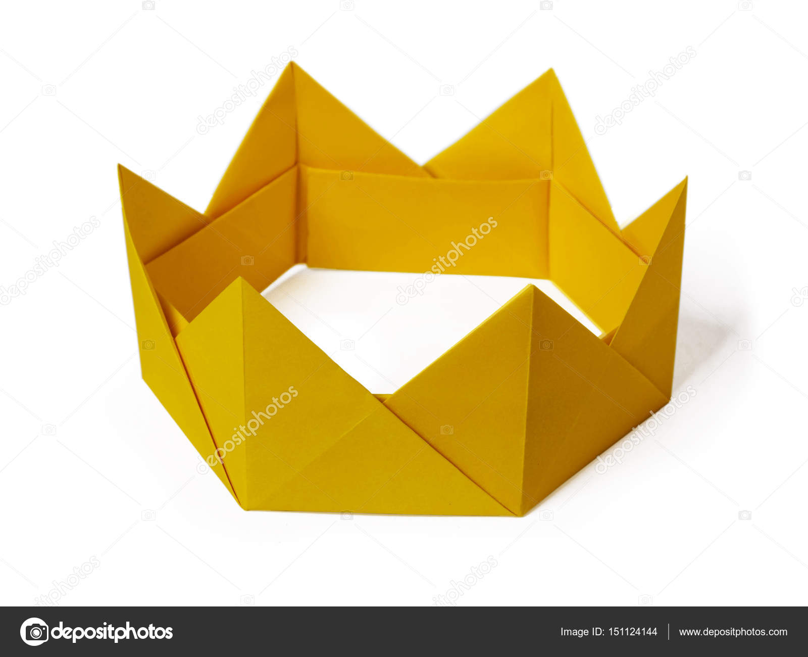 Origami paper crown Stock Photo by ©mandrixta 151124144