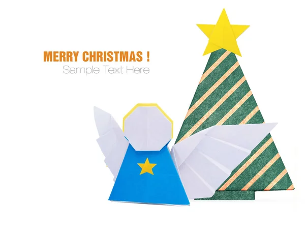 Décorations d'ange origami de Noël en papier sur fond blanc — Photo