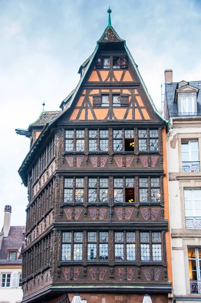 Historische vakwerkhuizen in Straatsburg centrum, Elzas, Frankrijk — Stockfoto