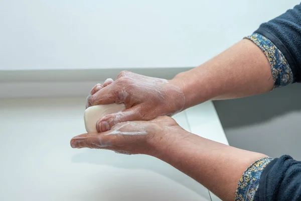 Cuci Tangan Total Wanita Mencuci Tangannya Untuk Menghindari Penyakit Seperti — Stok Foto