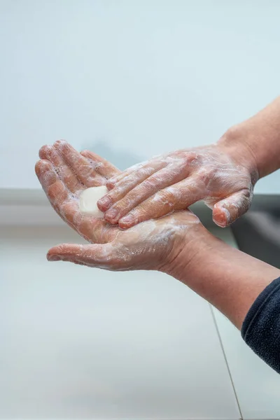 Cuci Tangan Total Wanita Mencuci Tangannya Untuk Menghindari Penyakit Seperti — Stok Foto