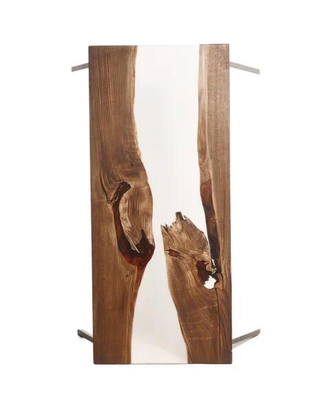 Beyaz izole zemin ahşap ve epoksi masaya