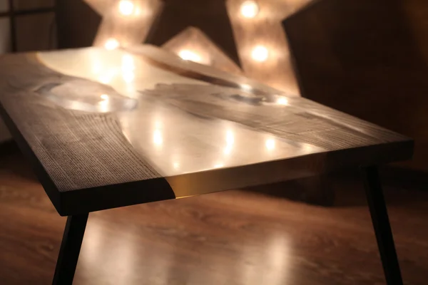 Ahşap ve epoksi tablo ahşap iç yıldız lambalı