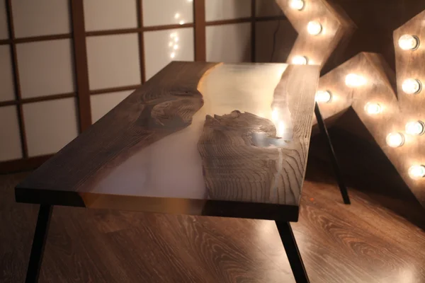 Ahşap ve epoksi tablo ahşap iç yıldız lambalı