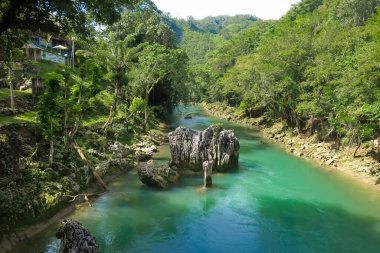 Guatemala 'daki doğal rezerv Semuc Champey, doğal harikalardan biri.