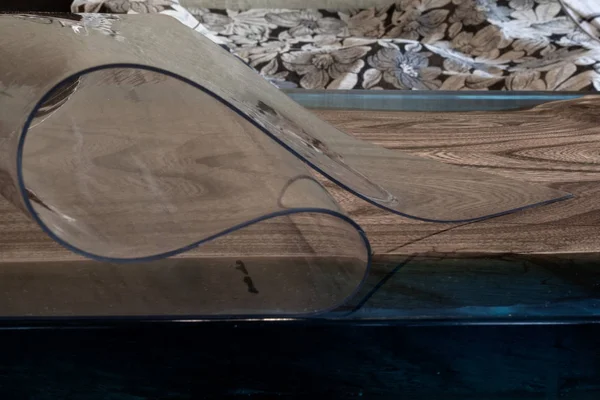 Gövdenin boylam kısmındaki ağaç yapısının resmi