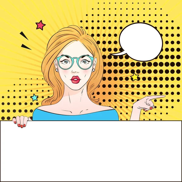 Διαφήμιση αφίσα Vintage Pop Art comic κορίτσι σε στρογγυλά γυαλιά κατέχει ένα λευκό πανό σημεία στην άκρη. Κωμικό γυναίκα με συννεφάκι ομιλίας. Εικονογράφηση διάνυσμα — Διανυσματικό Αρχείο