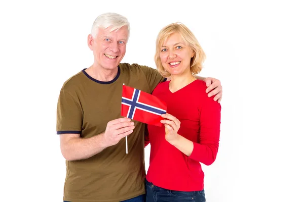 Hombre Una Mujer Mediana Edad Con Una Bandera Noruega Las —  Fotos de Stock