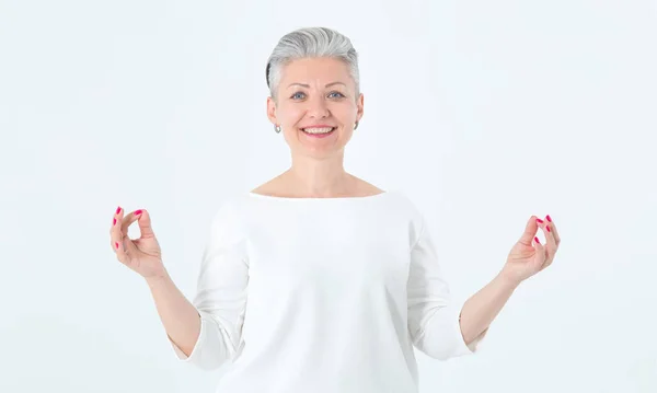 Ritratto Calma Donna Matura Rilassante Meditazione Donna Affari Che Pratica — Foto Stock