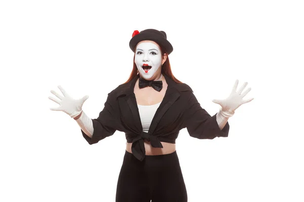 Portret van een vrouwelijke mime artiest die optreedt, geïsoleerd op een witte achtergrond. Symbool van vreugde, verrassing, aangename ontmoeting, happy event — Stockfoto