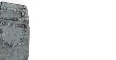 Beyaz arka plandaki gri kot, yakın plan.