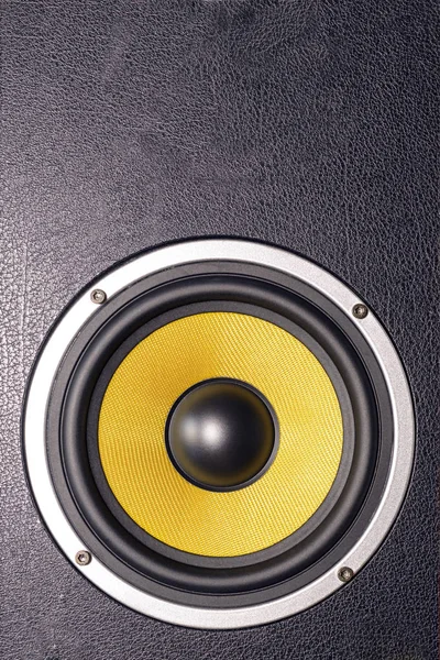Mélynyomó hangszóró sárga — Stock Fotó