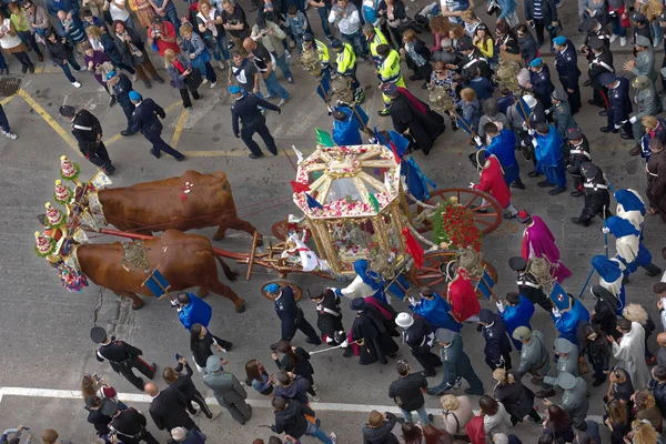 Processione religiosa di Sant'Efisio — Foto Stock