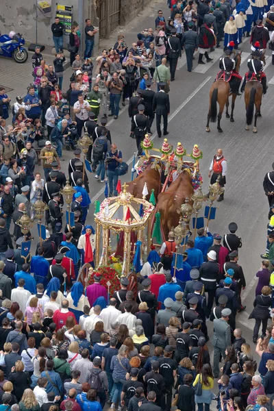 Religieuze processie van Sant'Efisio — Stockfoto