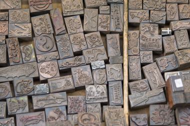 Hareketli baskı karakterler