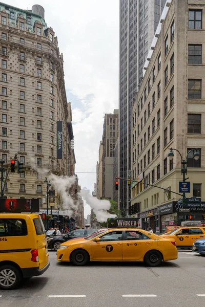 Un évent à vapeur à New York, États-Unis — Photo