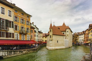 Palais de l 'Isle Kalesi