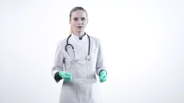 Jak obléct lékařskou masku. Návod k použití lékařské masky. — Stock video