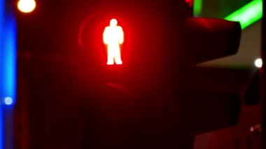 Semafor - trafik için sinyal bildirim; Rating duyuru yayalar ve araçlar, 4k için Video klip