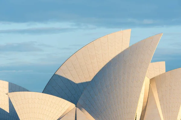 Sydney, New South Wales / Avustralya; 28 Temmuz 2018: Sydney Opera Binasının çatısı