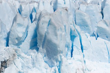Perito Moreno Buzulu, Arjantin 'deki buz tabakalarını kapatın.