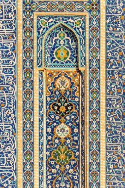 5 Mart 2019: İran 'ın Yazd kentindeki Hasan Camii' nde duvar süslemesi