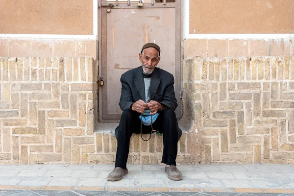 March 4, 2019: Portrait of old Iranian man. Shiraz, Iran — Stock Photo, Image