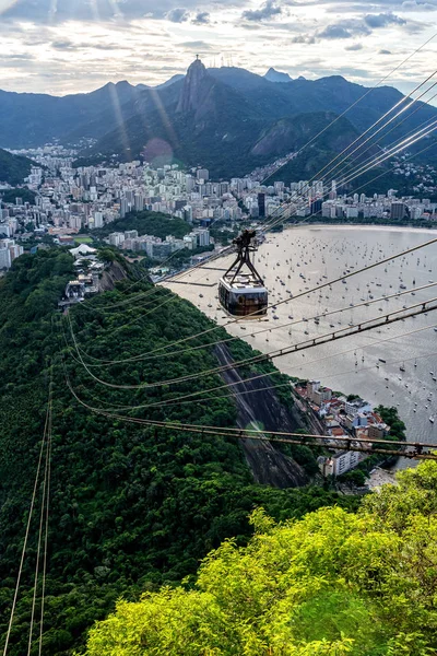 Widok Rio Janeiro Kolei Linowej Sugarloaf Zachodzie Słońca Brazylia — Zdjęcie stockowe